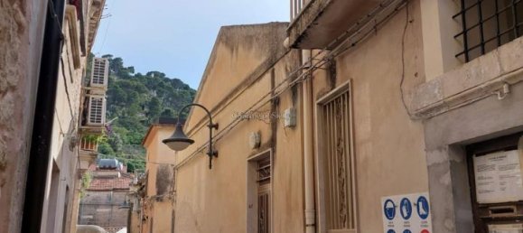 3 rooms House in Modica, Italy No. 224854 4