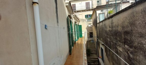 3 rooms House in Modica, Italy No. 224854 9