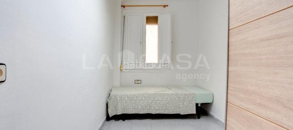 Apartamento de 3 dormitorios en Barcelona, Spain No. 173868 22