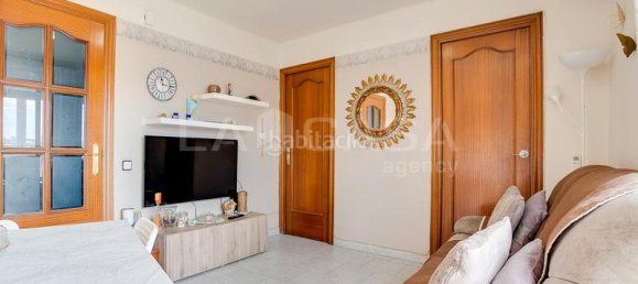 Apartamento de 3 dormitorios en Barcelona, Spain No. 173868 8
