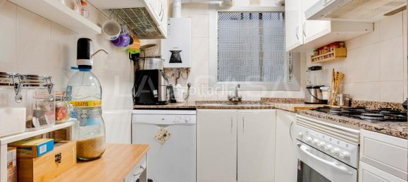 Apartamento de 3 dormitorios en Barcelona, Spain No. 173868 9