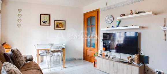 Apartamento de 3 dormitorios en Barcelona, Spain No. 173868 2