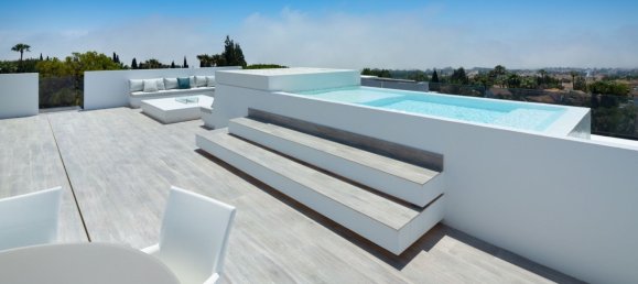 5 Schlafzimmer Villa in Marbella, Spain, Nr. 4751 10