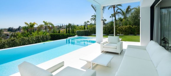 5 Schlafzimmer Villa in Marbella, Spain, Nr. 4751 9