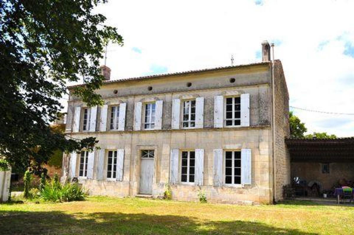 4 Schlafzimmer Haus in Saintes, France, Nr. 27303