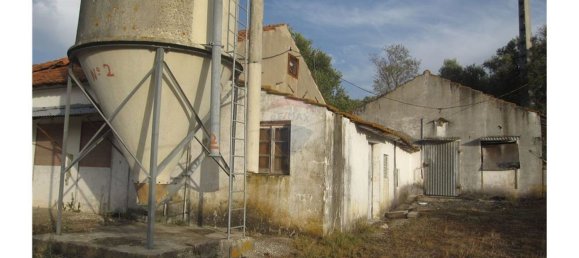 Gebäude in Torres Novas, Portugal 1578m², Nr. 71261 3