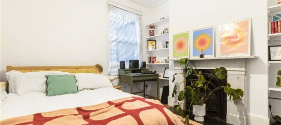 3 bedrooms House in London, United Kingdom No. 8702 10