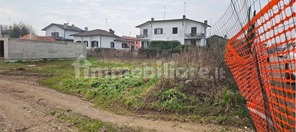 890m² Land in Albairate, Italy No. 210087 6