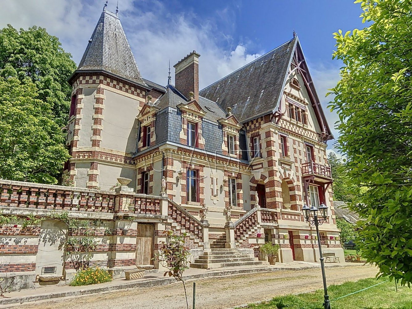 8 Schlafzimmer Schlösser in Nogent-le-Roi, France, Nr. 58470