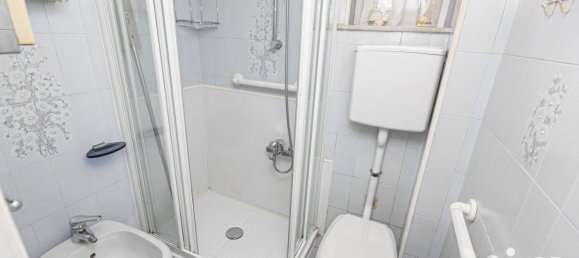 Apartamento de 2 dormitorios en Genoa, Italy No. 168513 21