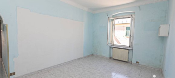 Apartamento de 2 dormitorios en Genoa, Italy No. 168513 4