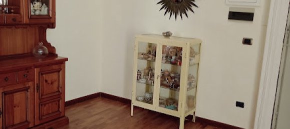 4 bedrooms Apartment in Naples, Italy No. 30333 25