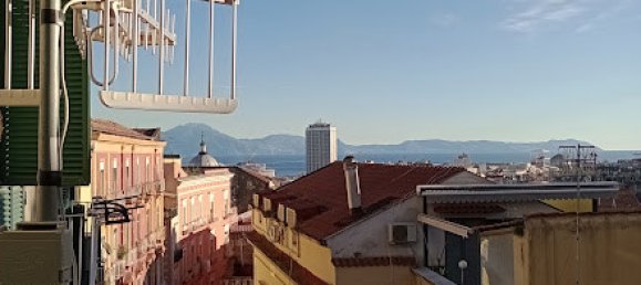 4 bedrooms Apartment in Naples, Italy No. 30333 33
