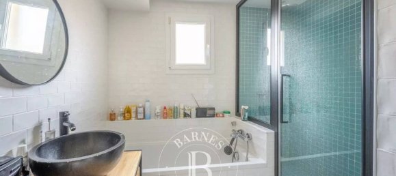 3 bedrooms Apartment in Versailles, France No. 161654 12