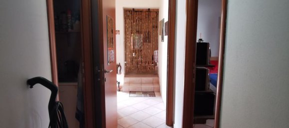 3 rooms Apartment in Sanguinetto, Italy No. 143941 4