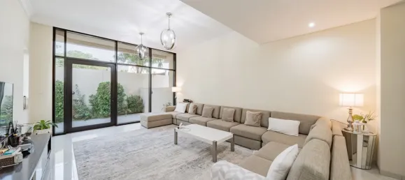 4 bedrooms Townhouse in DAMAC Hills (Akoya by DAMAC), UAE No. 108361 2