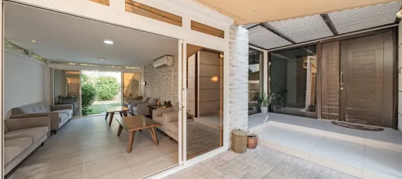 4 bedrooms Townhouse in DAMAC Hills (Akoya by DAMAC), UAE No. 108361 3