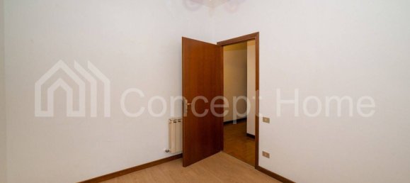 3 bedrooms Apartment in Rome, Italy No. 320202 19