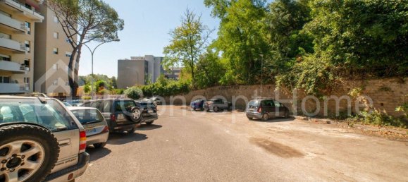 3 bedrooms Apartment in Rome, Italy No. 320202 2