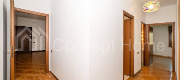 3 bedrooms Apartment in Rome, Italy No. 320202 17