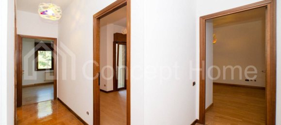 3 bedrooms Apartment in Rome, Italy No. 320202 14
