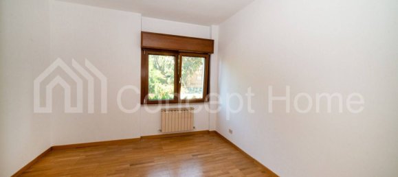 3 bedrooms Apartment in Rome, Italy No. 320202 24