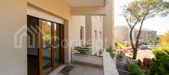 3 bedrooms Apartment in Rome, Italy No. 320202 10