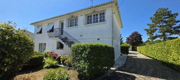 3 Schlafzimmer Haus in Charente, France, Nr. 308854 25