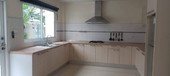 Café/restaurante de 3 dormitorios en Pattaya, Thailand No. 1152 3