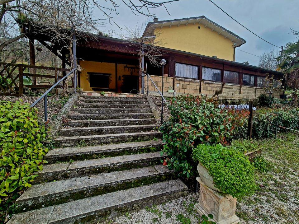 10 rooms Villa in Manoppello, Italy No. 41216