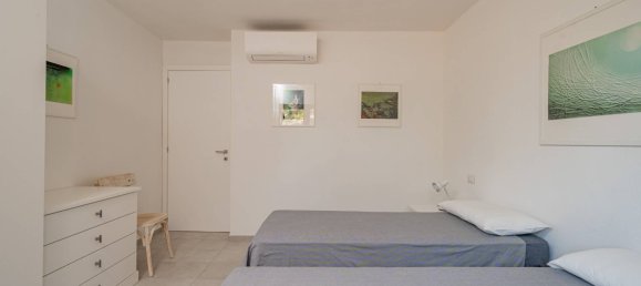 5 bedrooms Villa in Olbia, Italy No. 266216 19