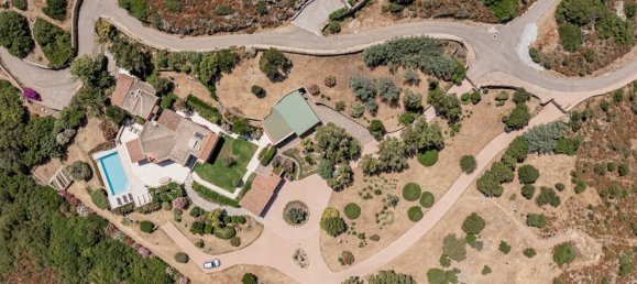 5 bedrooms Villa in Olbia, Italy No. 266216 6