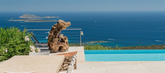 5 bedrooms Villa in Olbia, Italy No. 266216 27
