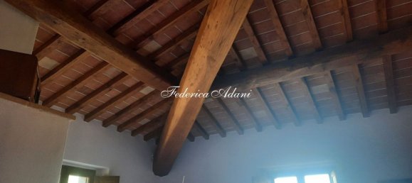3 rooms Apartment in Castiglion Fiorentino, Italy No. 227689 2