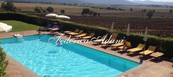 3 rooms Apartment in Castiglion Fiorentino, Italy No. 227689 10