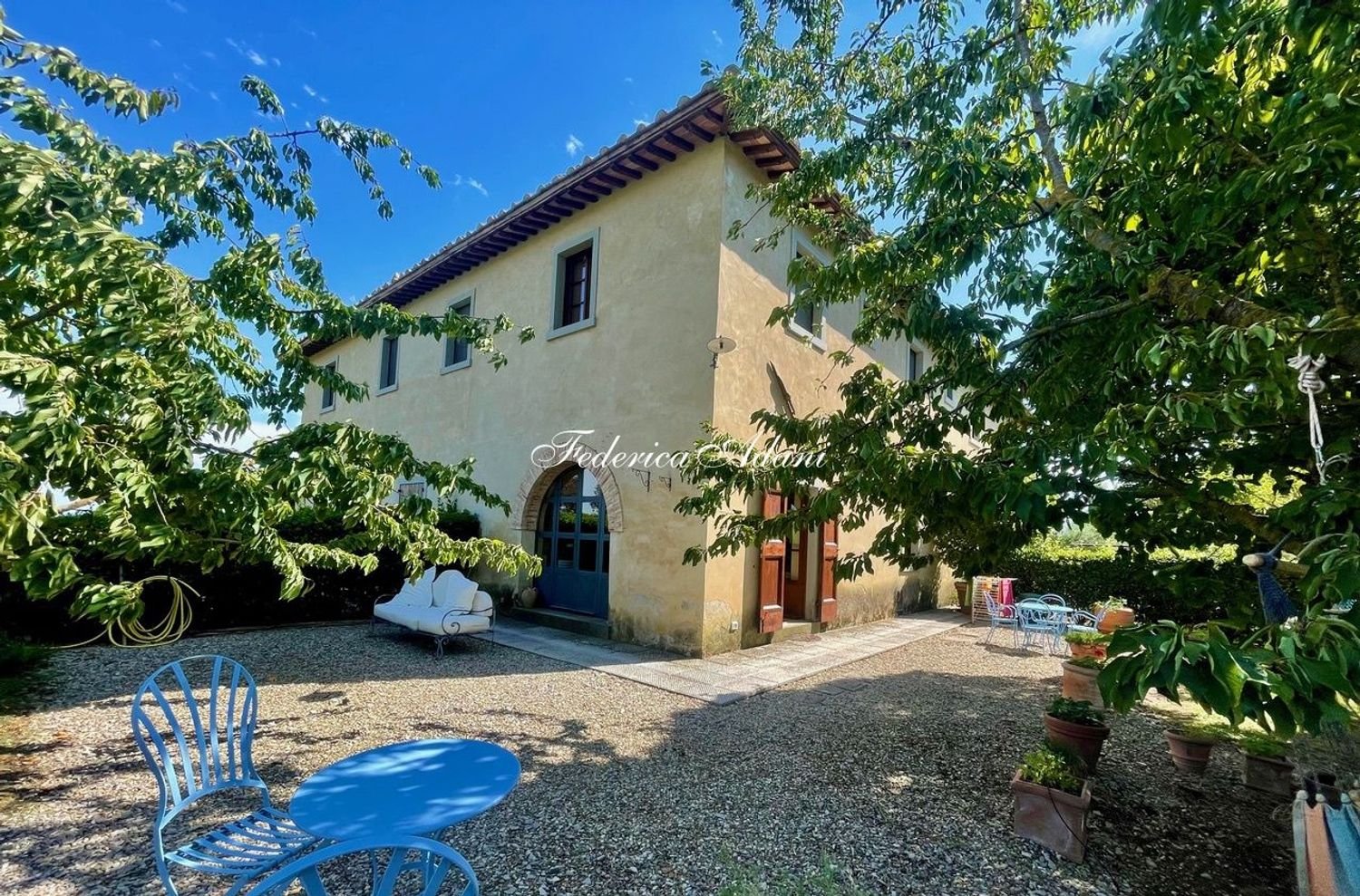 3 rooms Apartment in Castiglion Fiorentino, Italy No. 227689