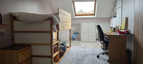 Casa de 4 dormitorios en Osny, France No. 174165 13