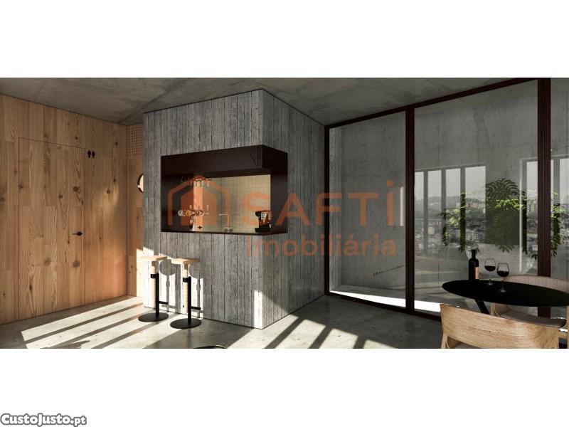 Здание в Порту, Португалия № 61343