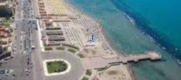 1 room Commercial property in Rome, Italy No. 82305 2