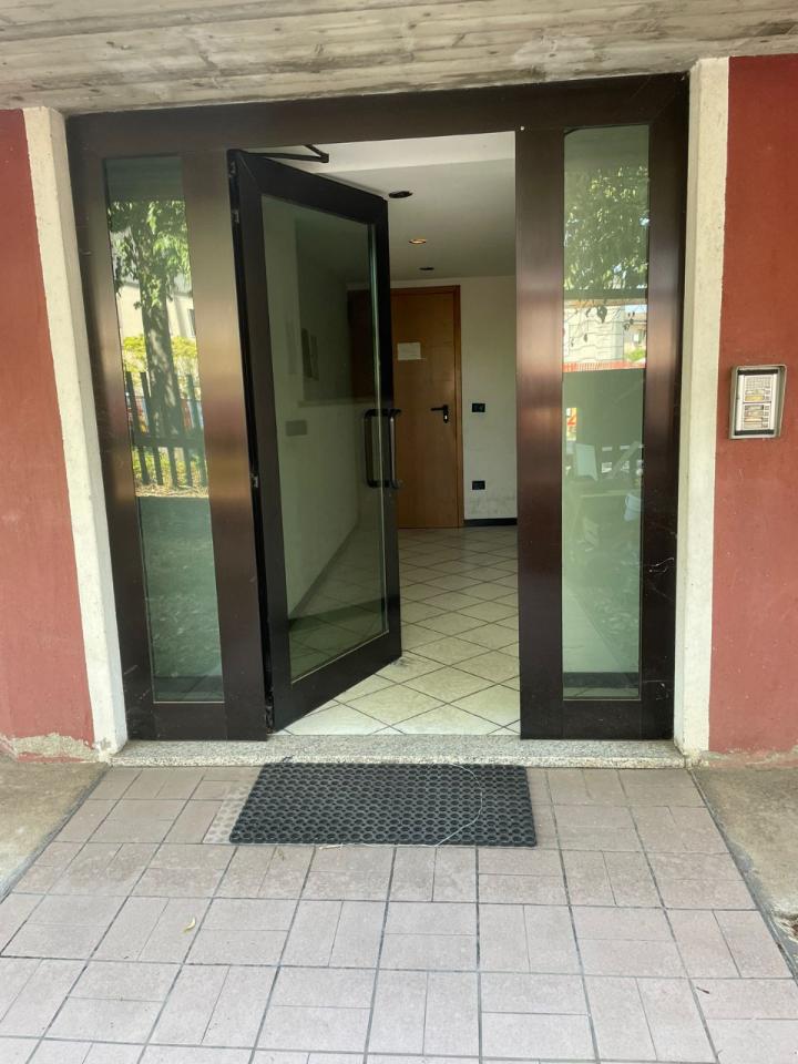 6 rooms Villa in Castiglione delle Stiviere, Italy No. 232827