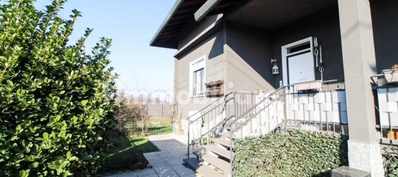 4 غرف نوم فيلا في Magnago, Italy رقم 65458 34