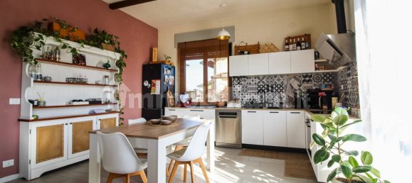 4 غرف نوم فيلا في Magnago, Italy رقم 65458 11