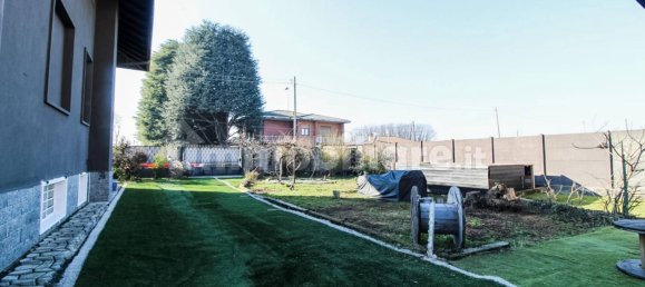 4 غرف نوم فيلا في Magnago, Italy رقم 65458 37