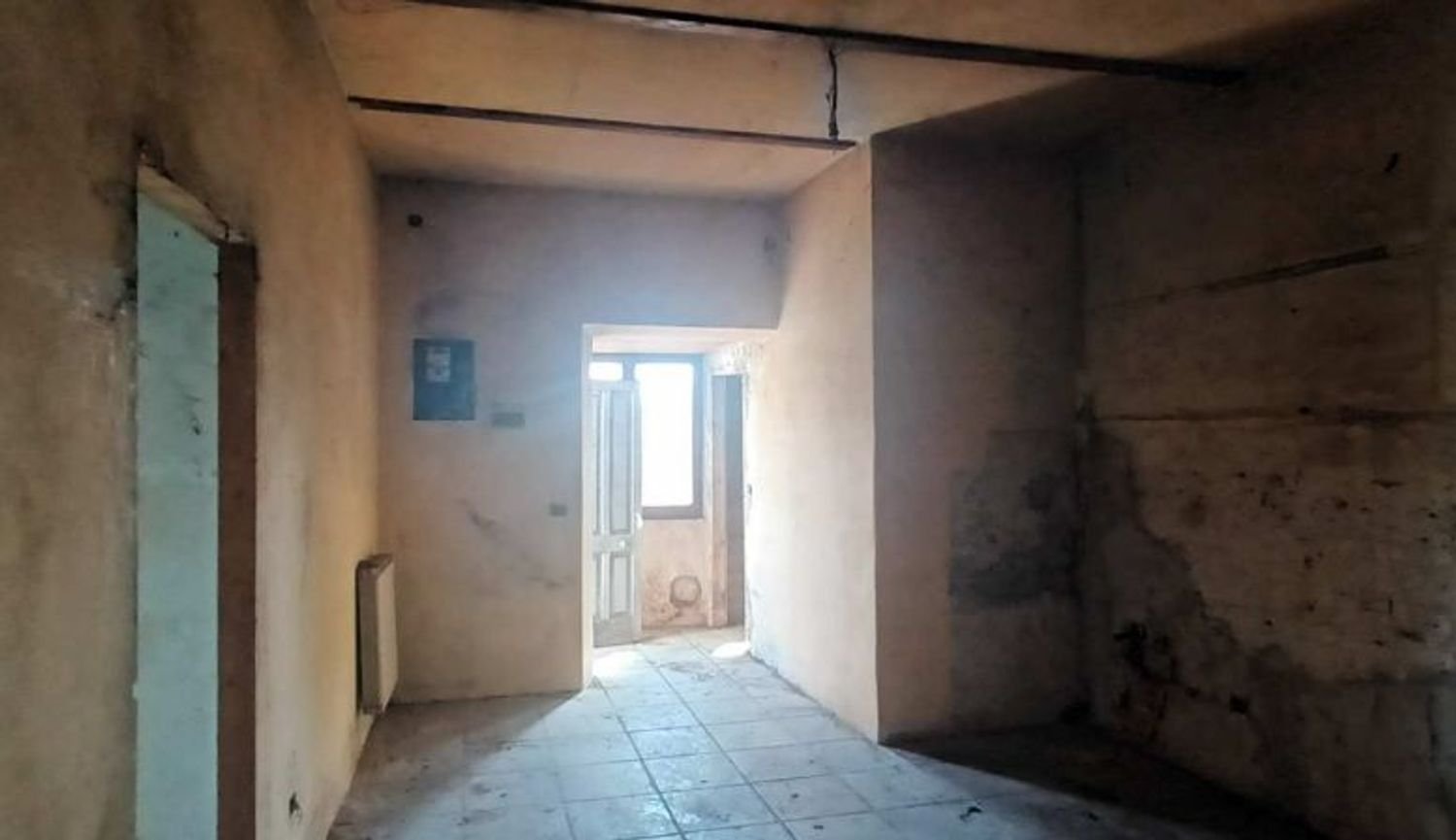 5 bedrooms Apartment in Sarzana, Italy No. 398175