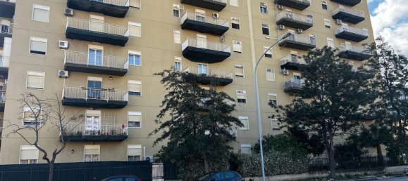 4 Schlafzimmer Wohnung in Palermo, Italy, Nr. 341815 2