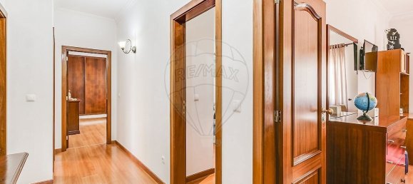 4 bedrooms Villa in Loures, Portugal No. 46265 10