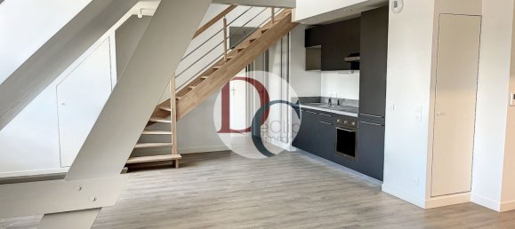 2 bedrooms Duplex in Senlis, France No. 83215 2