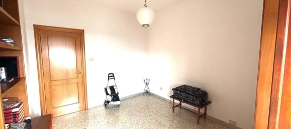 5 rooms Apartment in Catanzaro, Italy No. 225744 32