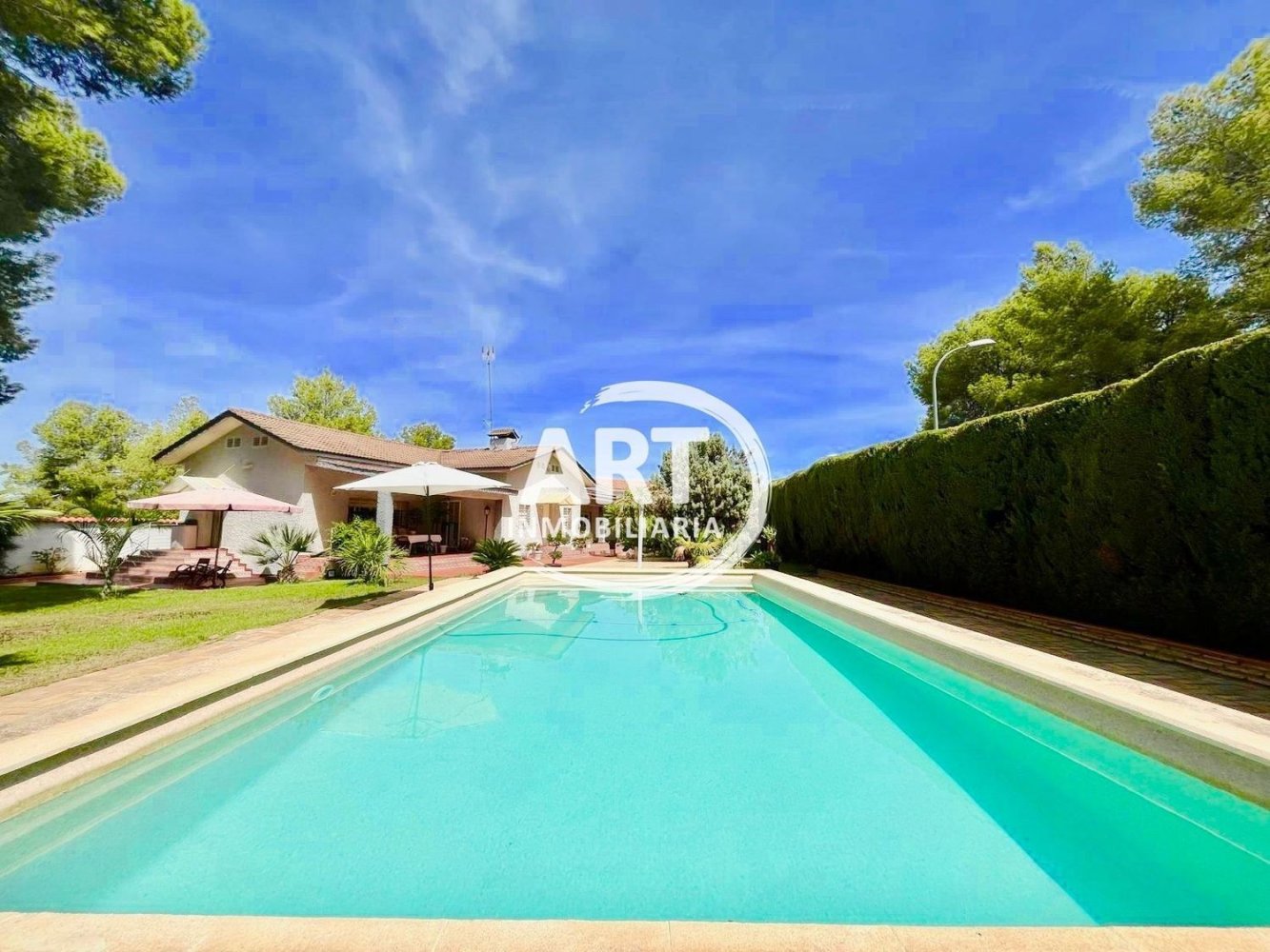 4 bedrooms House in L'Eliana, Spain No. 231885