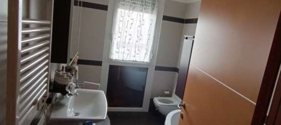 4 rooms Apartment in Vercelli, Italy No. 51323 34